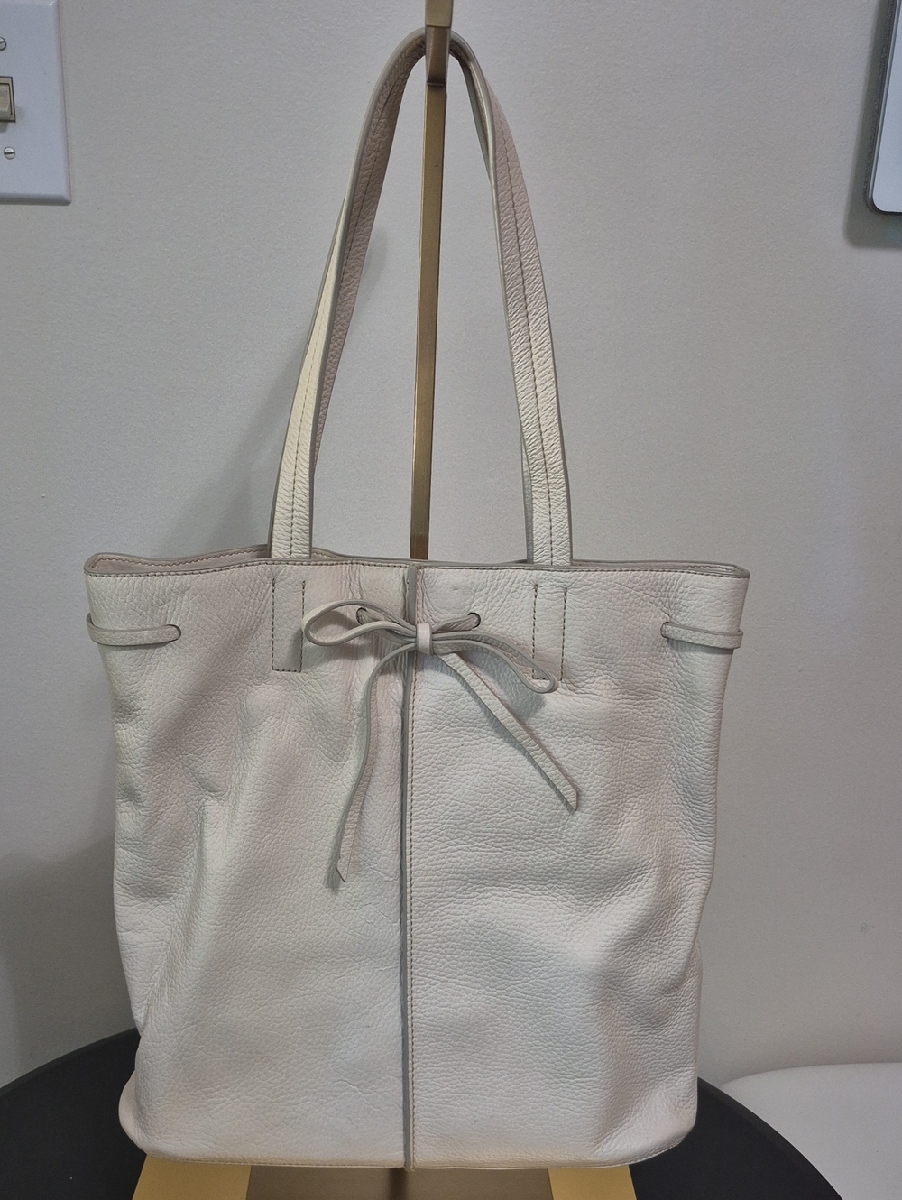 Banana Republic Cream Pebbled Leather Bow-Accent Tote